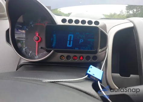 2014 Chevrolet Sonic Lt Auto z USA, uszkodzony, nr VIN 1G1JC5SH9E4196685